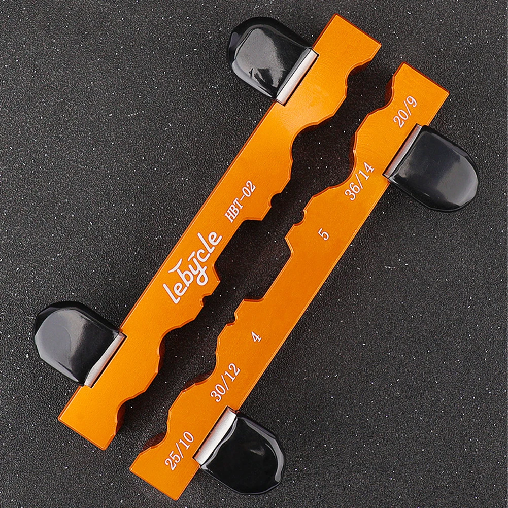 13cm Magnetic Vise Insert Jaw Anti-Scratch Bike Pedal Hub Maintenance Chain Wheel Removal Tool Axle Spindle Vise Jaw Repair Tool
13cm Magnetic Vise Insert Jaw Anti-Scratch Bike Pedal Hub Maintenance Chain Wheel Removal Tool Axle Spindle Vise Jaw Repair Tool