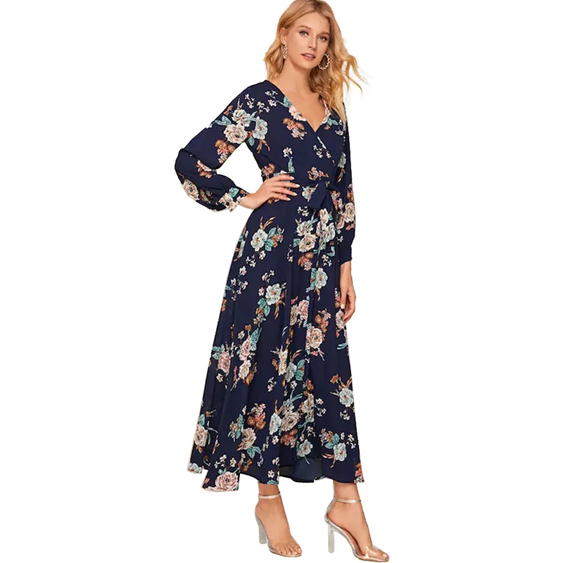 Autumn and Winter Women's Beach Style Bohemian New Floral Chiffon Lace-up Long-sleeved V-neck Elegant Shirt Robe Casual Regular
Autumn and Winter Women's Beach Style Bohemian New Floral Chiffon Lace-up Long-sleeved V-neck Elegant Shirt Robe Casual Regular