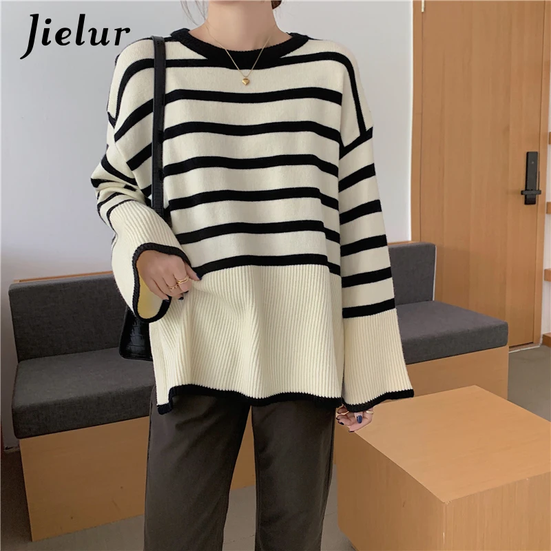 Jielur White Women Striped Sweaters Autumn Winter New Black Long-sleeved Top Pullover Fashion Loose Split knitted Sweater Female
Jielur White Women Striped Sweaters Autumn Winter New Black Long-sleeved Top Pullover Fashion Loose Split knitted Sweater Female
