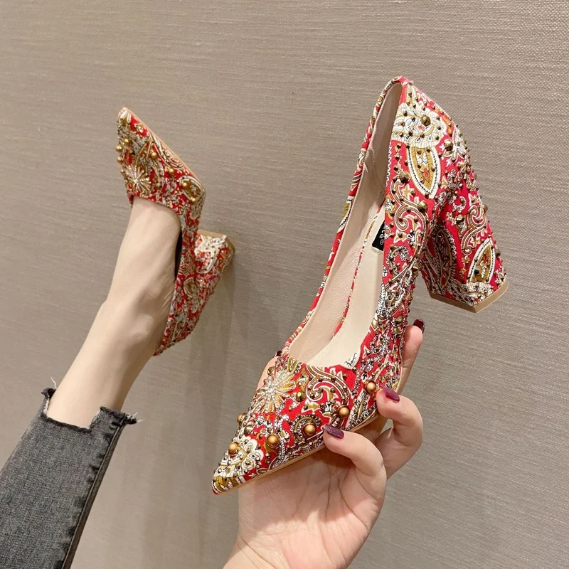 Ladies Fashion High Heels Red Pearl Rhinestone High Heels Thick Heels Printed 9CM High Heels 2021 New Women's High Heels
Ladies Fashion High Heels Red Pearl Rhinestone High Heels Thick Heels Printed 9CM High Heels 2021 New Women's High Heels