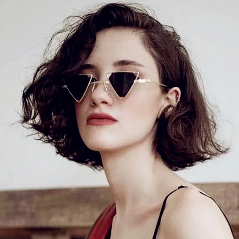 HKNA 2022 Retro Cateye Sunglasses Women Luxury Brand Glasses For Women/Men Vintage Eyeglasses Women Mirror Oculos De Sol UV400
HKNA 2022 Retro Cateye Sunglasses Women Luxury Brand Glasses For Women/Men Vintage Eyeglasses Women Mirror Oculos De Sol UV400
