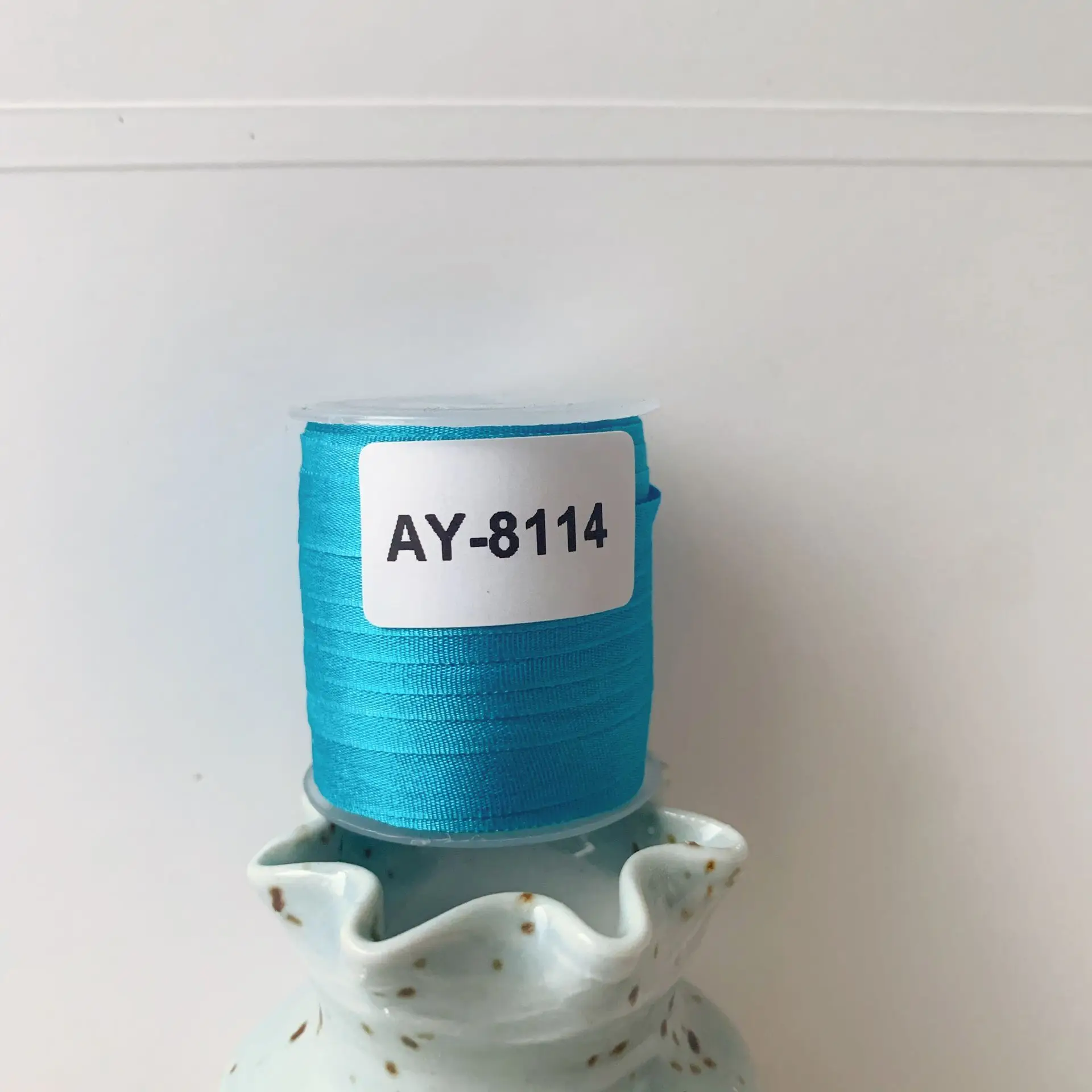 AY-8114 A Roll Wholesale 2mm-36mm 100% Pure Silk Embroidery Ribbons Handcraft Supply Double Faced Thin Taffeta Silk Ribbon
AY-8114 A Roll Wholesale 2mm-36mm 100% Pure Silk Embroidery Ribbons Handcraft Supply Double Faced Thin Taffeta Silk Ribbon