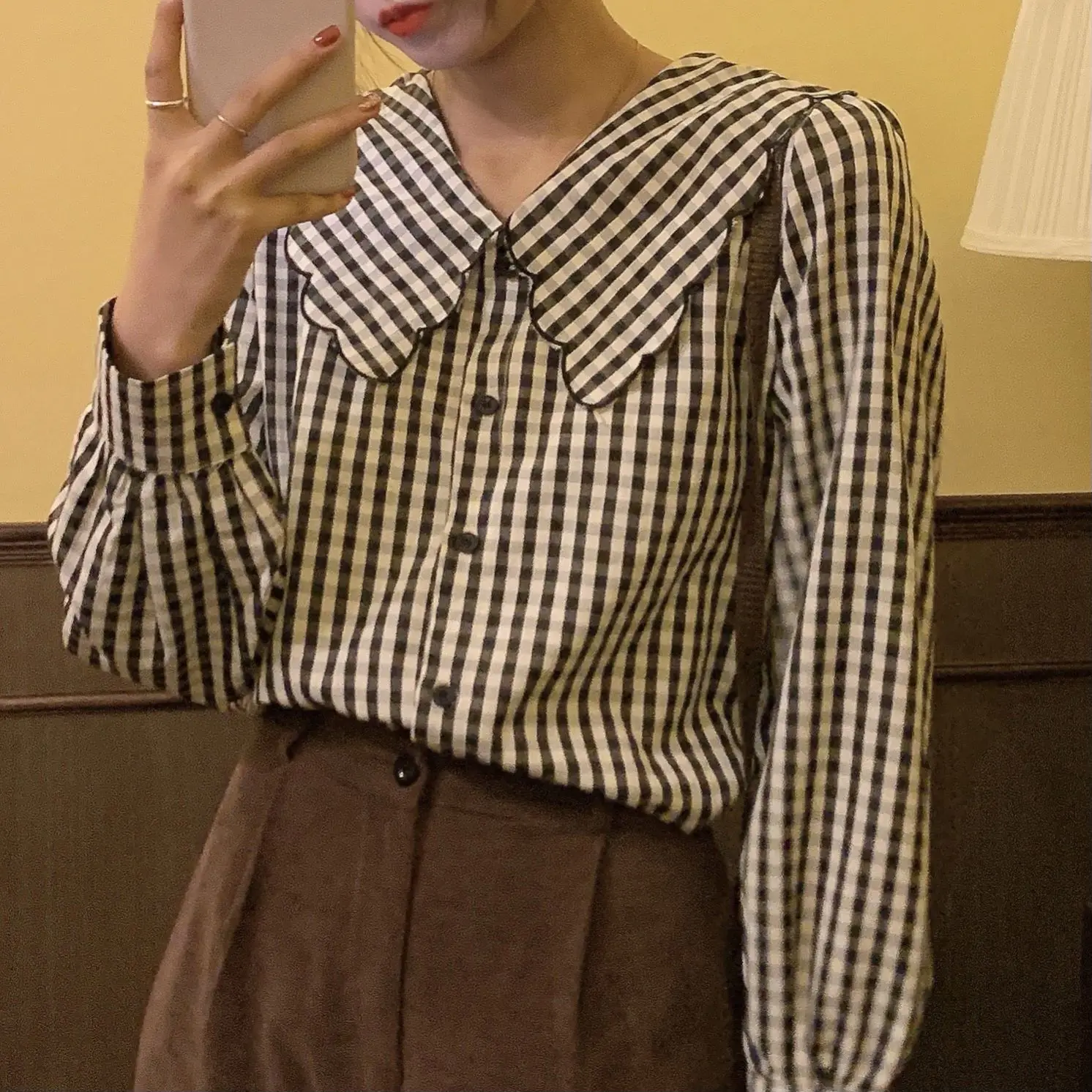 New Loose Plaid Shirts Sweet Style Vintage Women's Clothing Peter Pan Collar Blouse Spring Autumn Long Sleeve Ladies Tops
New Loose Plaid Shirts Sweet Style Vintage Women's Clothing Peter Pan Collar Blouse Spring Autumn Long Sleeve Ladies Tops