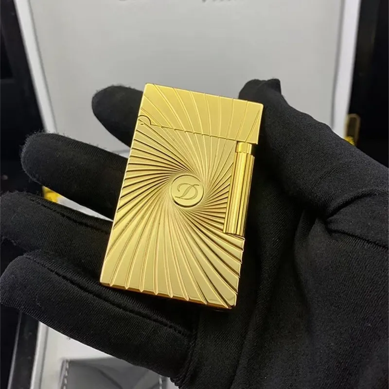 Газовая ветрозащитная Зажигалка S.T для прикуривателя Dupont с ярким звуком! Новый с камнем и колесиком и адаптером TL52
Газовая ветрозащитная Зажигалка S.T для прикуривателя Dupont с ярким звуком! Новый с камнем и колесиком и адаптером TL52