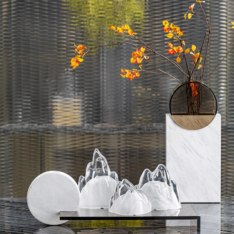 New Chinese Landscape Zen Transparent Glass Rockery Decoration Figurines For Hotel Home Living Room Soft Decoration Ornaments 
New Chinese Landscape Zen Transparent Glass Rockery Decoration Figurines For Hotel Home Living Room Soft Decoration Ornaments