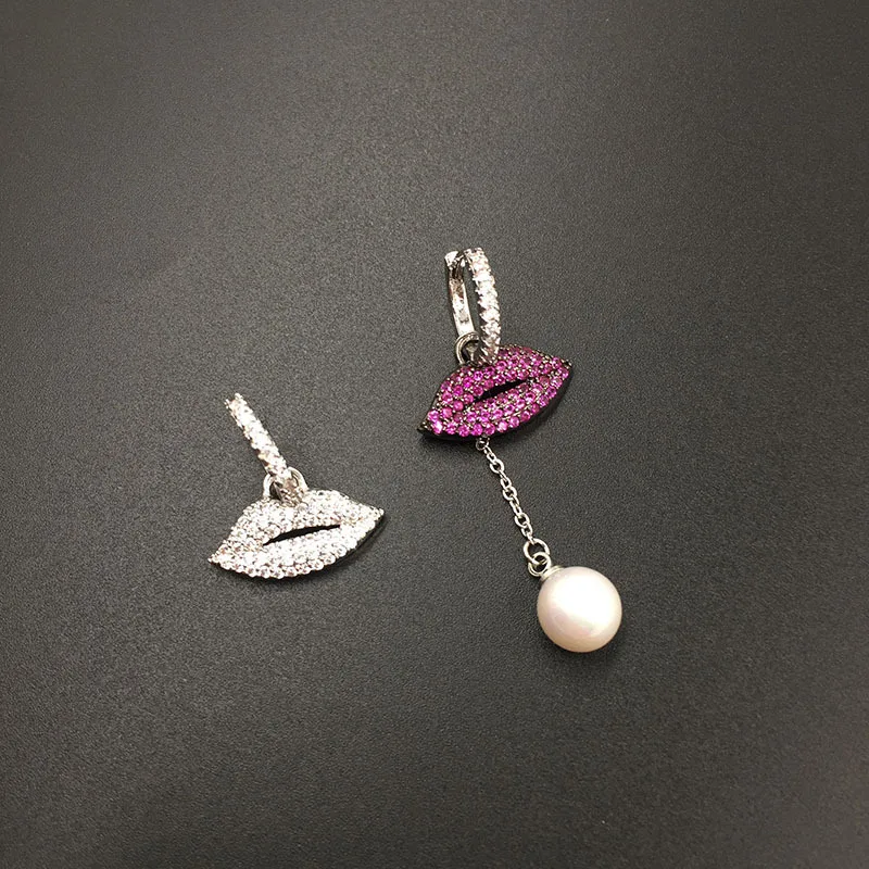 Women purple Lip Earrings New Asymmetrical Cubic Zirconia Pearl Drop Earrings Female Rhinestone Luxury Jewelry Oorbellen
Women purple Lip Earrings New Asymmetrical Cubic Zirconia Pearl Drop Earrings Female Rhinestone Luxury Jewelry Oorbellen