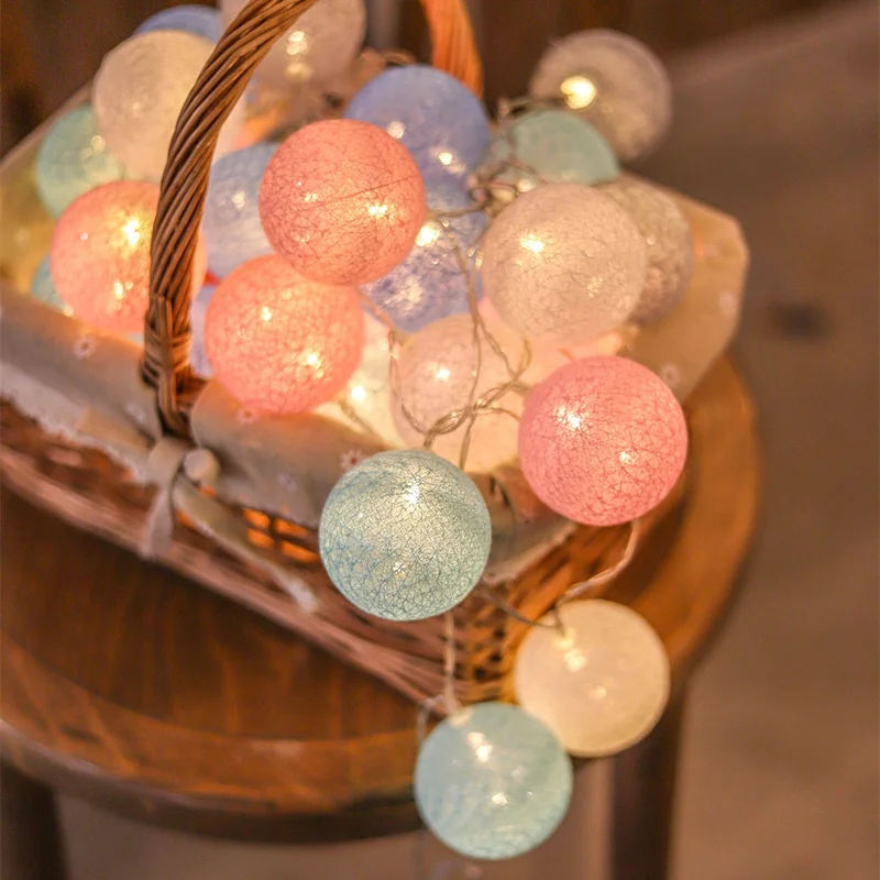 Christmas Cotton Ball Decorative String Light Handmade DIY Thread 20/40 Balls String Lamp Battery/USB Family Party Fairy Lights
Christmas Cotton Ball Decorative String Light Handmade DIY Thread 20/40 Balls String Lamp Battery/USB Family Party Fairy Lights