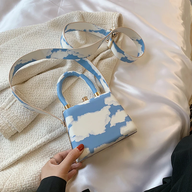 Роскошные дизайнерские сумки, модные сумки через плечо для женщин, новинка 2021, маленькая квадратная сумка, повседневный кошелек с клапаном, ...
Роскошные дизайнерские сумки, модные сумки через плечо для женщин, новинка 2021, маленькая квадратная сумка, повседневный кошелек с клапаном, ...