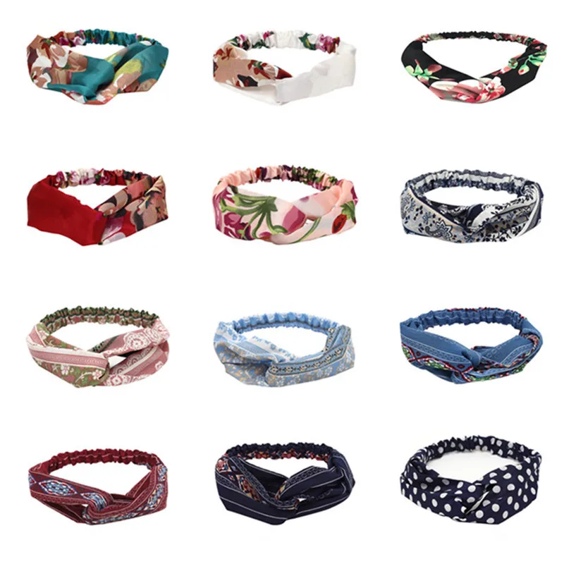 Fashion Ladies Summer New Style Printing Retro Headscarves Classic Girl Headwear Fabrics Wide Side Press Hair Band Knotted Hair
Fashion Ladies Summer New Style Printing Retro Headscarves Classic Girl Headwear Fabrics Wide Side Press Hair Band Knotted Hair