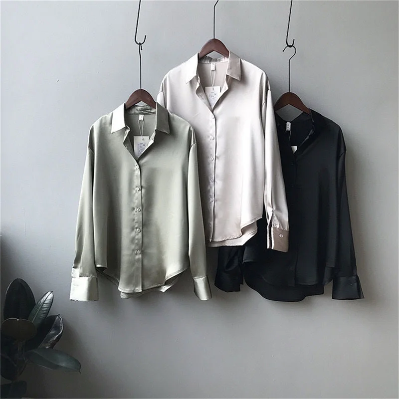 New Spring Turn-down Collar Women Shirt Loose Satin Solid Blouse Women Tops Casual Button Silk Shirt Woman
New Spring Turn-down Collar Women Shirt Loose Satin Solid Blouse Women Tops Casual Button Silk Shirt Woman