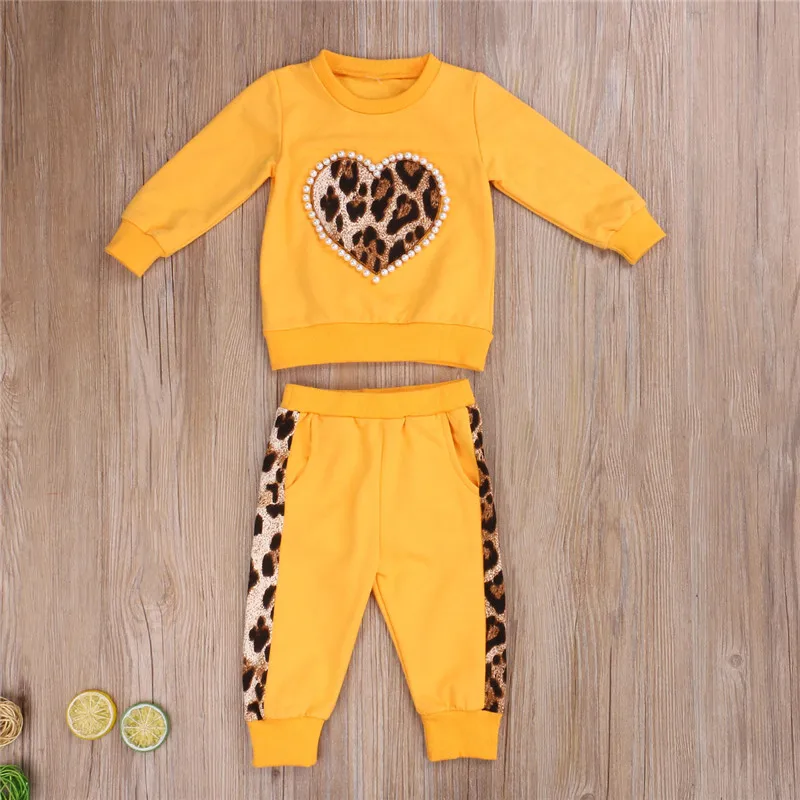 Autumn Winter Heart Patterns Girls Clothes Sets Leopard Print Long Sleeve Pullover Sweatshirt Tops Pants Trousers 2PCS
Autumn Winter Heart Patterns Girls Clothes Sets Leopard Print Long Sleeve Pullover Sweatshirt Tops Pants Trousers 2PCS