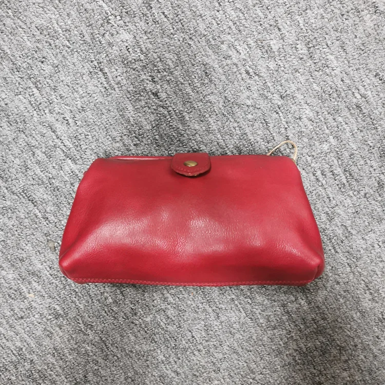 2021 new manual vegetable tanned cow leather small mouth gold satchel goddess versatile Satchel
2021 new manual vegetable tanned cow leather small mouth gold satchel goddess versatile Satchel