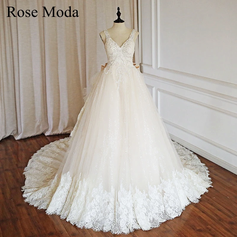 Rose Moda Luxury V Neck Bling Lace Wedding Dress with Low Back Sequined Bridal Ball Gown Custom Make
Rose Moda Luxury V Neck Bling Lace Wedding Dress with Low Back Sequined Bridal Ball Gown Custom Make