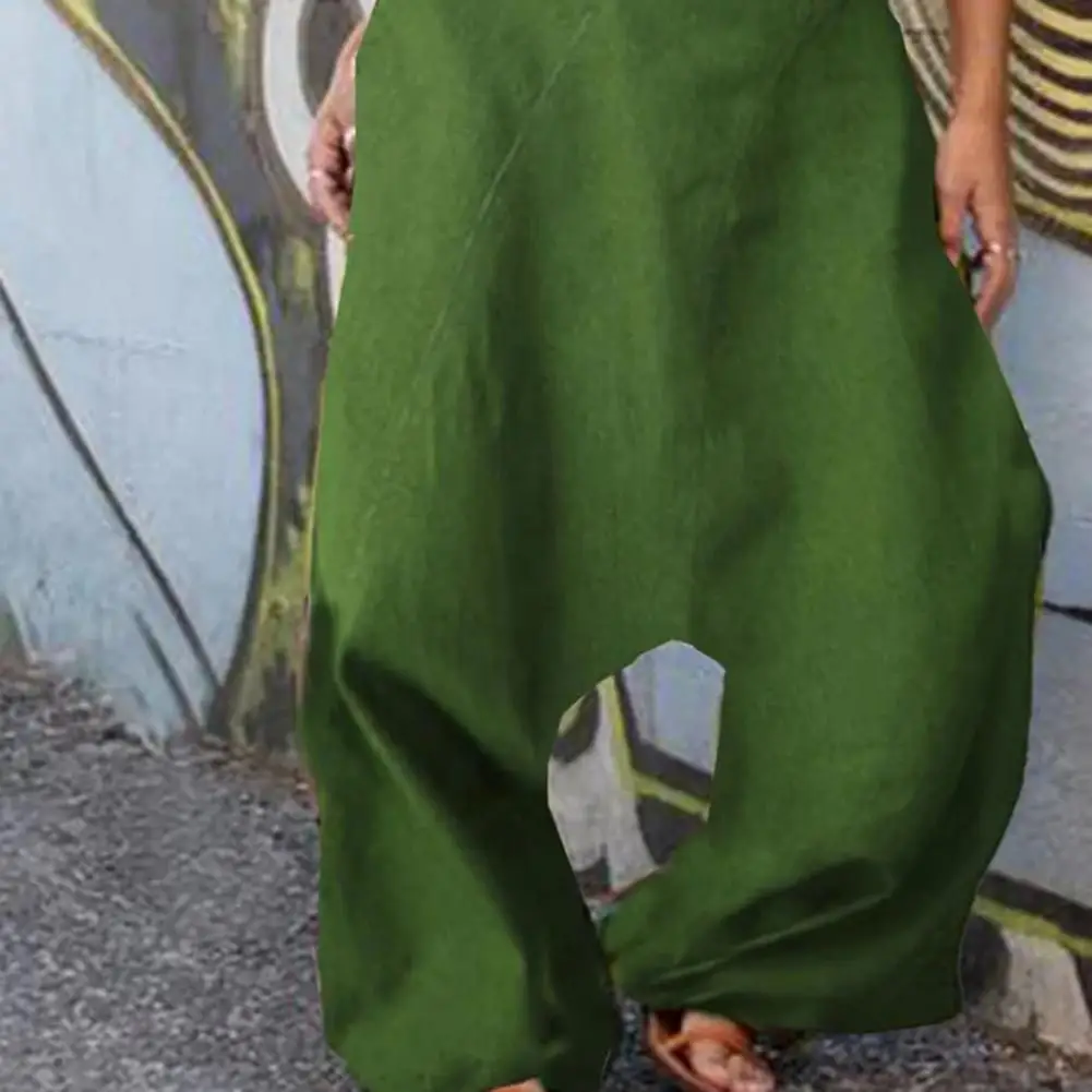Jumspuit Sleeveless Baggy Overalls Women Solid Color Wide Leg Dungarees Romper for Street
Jumspuit Sleeveless Baggy Overalls Women Solid Color Wide Leg Dungarees Romper for Street