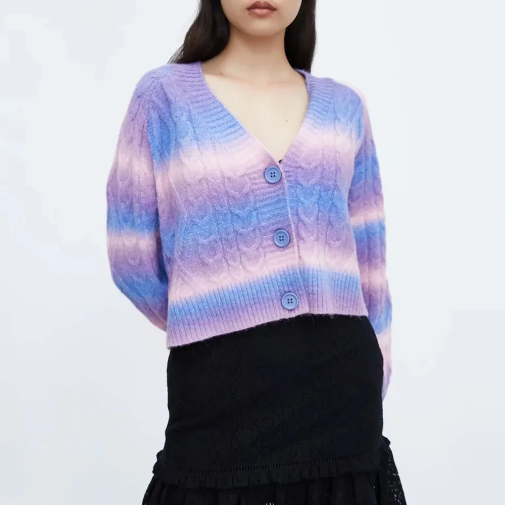 Women Knitted Cardigans Sweater 2021 Autumn New Jacquard Long Sleeve Loose Coat Casual Button V Neck Female Tops Chic Clothing
Women Knitted Cardigans Sweater 2021 Autumn New Jacquard Long Sleeve Loose Coat Casual Button V Neck Female Tops Chic Clothing