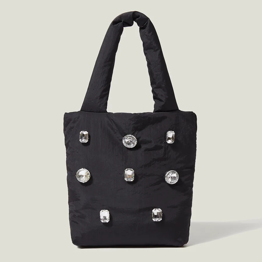 Designer Fluffy Textures Tote for Women Down Cotton Rivet Handbags Fashion Canvas Shoulder Bag Lady Winter High Quality Purses
Designer Fluffy Textures Tote for Women Down Cotton Rivet Handbags Fashion Canvas Shoulder Bag Lady Winter High Quality Purses