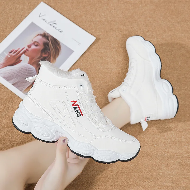 2022 New Winter Women Shoes Warm Fur Plush Lady Casual Shoes Lace Up Fashion Sneakers Platform Snow Boots Big Size 40
2022 New Winter Women Shoes Warm Fur Plush Lady Casual Shoes Lace Up Fashion Sneakers Platform Snow Boots Big Size 40