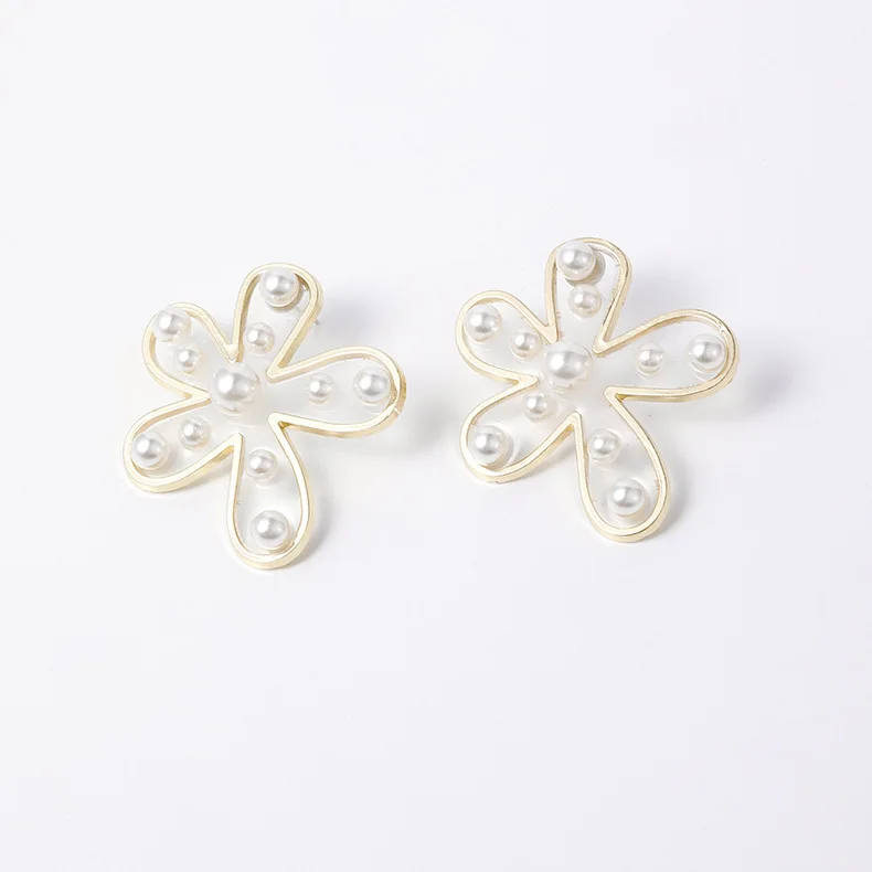 Fashion Pearl Flower Earrings Temperament Exaggeration Fresh Leaf Flower Moda Bijoux Trendy Petal Pendientes Mujer Moda
Fashion Pearl Flower Earrings Temperament Exaggeration Fresh Leaf Flower Moda Bijoux Trendy Petal Pendientes Mujer Moda
