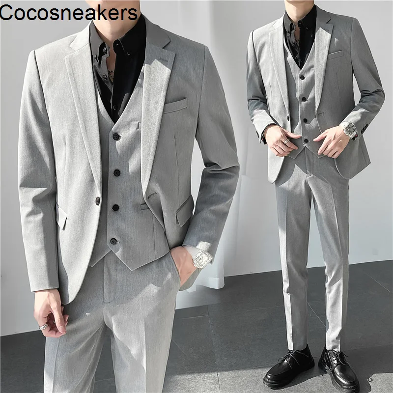 Men's three piece suit autumn Korean version one button men's suit business casual light gray bridegroom dress
Men's three piece suit autumn Korean version one button men's suit business casual light gray bridegroom dress
