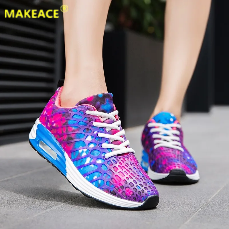 Ladies Sports Shoes Outdoor Leisure Fitness Shoes 44 Large Size Fashion Air Bag Comfortable Walking Shoes Luminous Running Shoes 
Ladies Sports Shoes Outdoor Leisure Fitness Shoes 44 Large Size Fashion Air Bag Comfortable Walking Shoes Luminous Running Shoes