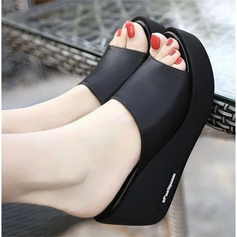 2020 New Woman Peep Toe Slippers Ladies Slip On Mid Heels Slides Female Solid Wedge Women Platform Casual Outdoor Shoes Women's
2020 New Woman Peep Toe Slippers Ladies Slip On Mid Heels Slides Female Solid Wedge Women Platform Casual Outdoor Shoes Women's