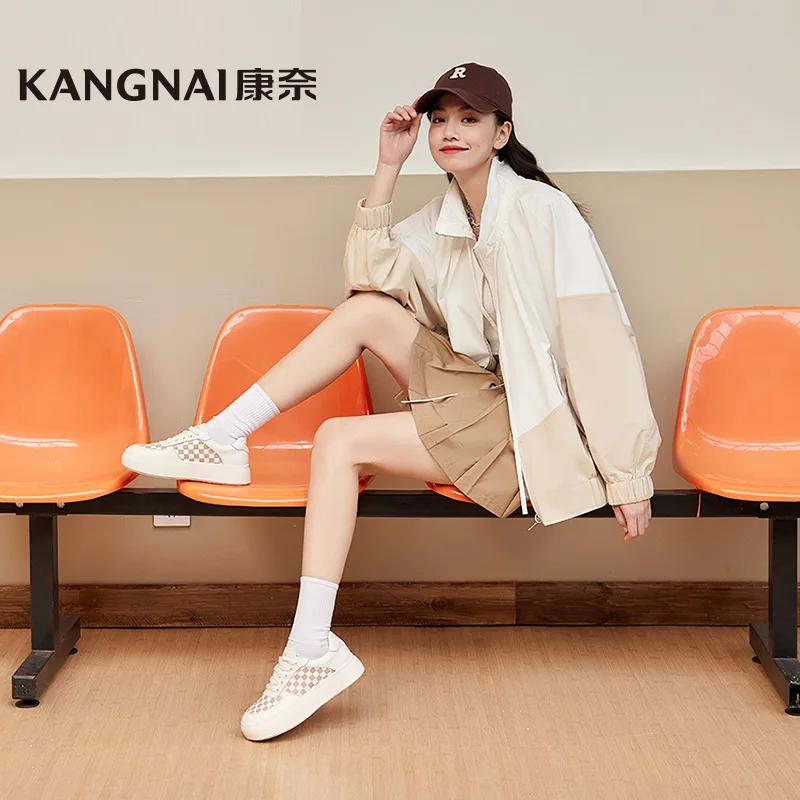 KANGNAI Casual Shoes Women Flat Platform Split Leather Lace-Up Checkered White Comfortable Female Sneakers
KANGNAI Casual Shoes Women Flat Platform Split Leather Lace-Up Checkered White Comfortable Female Sneakers