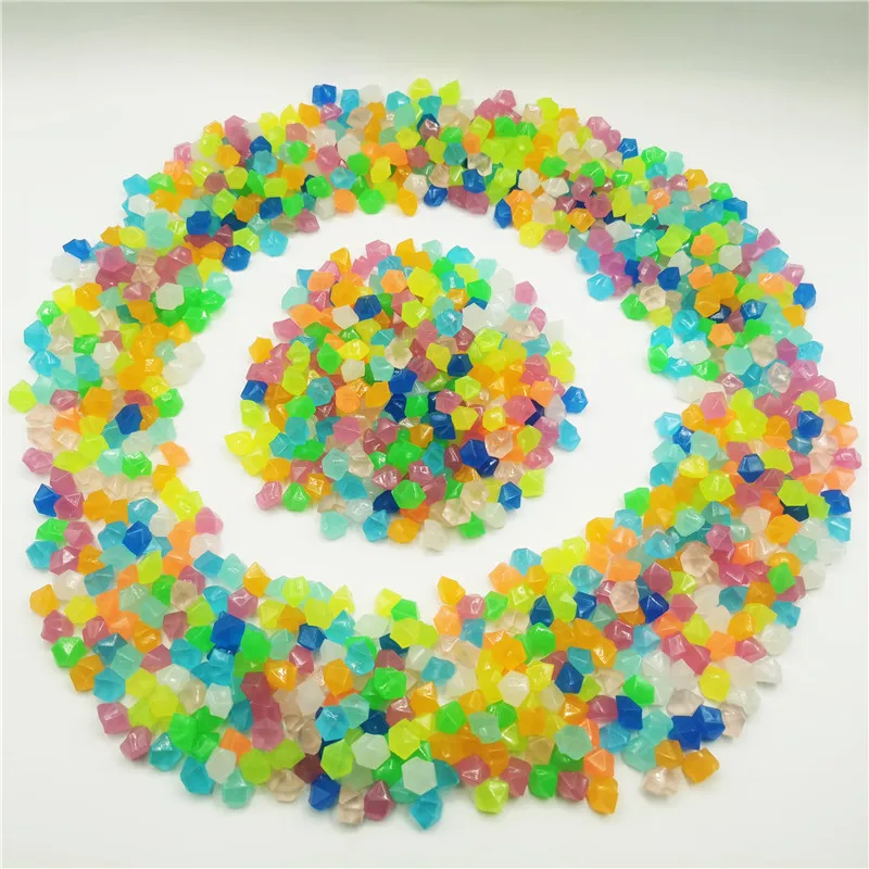 300pcs Fish Tank Decorations Luminous Rocks Dark Aquarium Stones Garden Ornaments Stone Glow Fish Tank Decorations
300pcs Fish Tank Decorations Luminous Rocks Dark Aquarium Stones Garden Ornaments Stone Glow Fish Tank Decorations