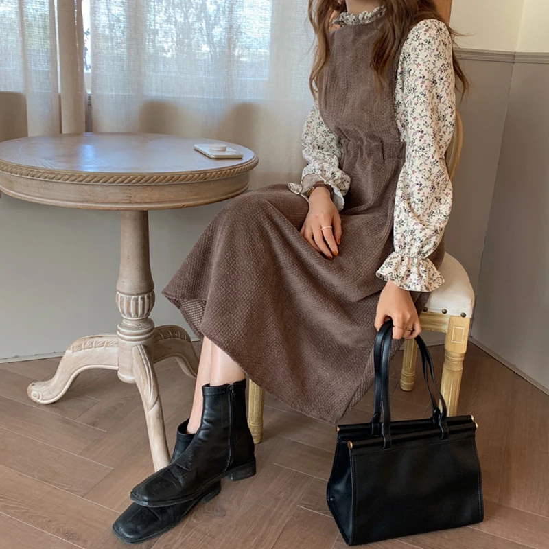 Alien Kitty 2021 Spring Women French Retro Dresses Patchwork Floral Printing Long Gentle Elegant Chic Female Fashion Clothe
Alien Kitty 2021 Spring Women French Retro Dresses Patchwork Floral Printing Long Gentle Elegant Chic Female Fashion Clothe