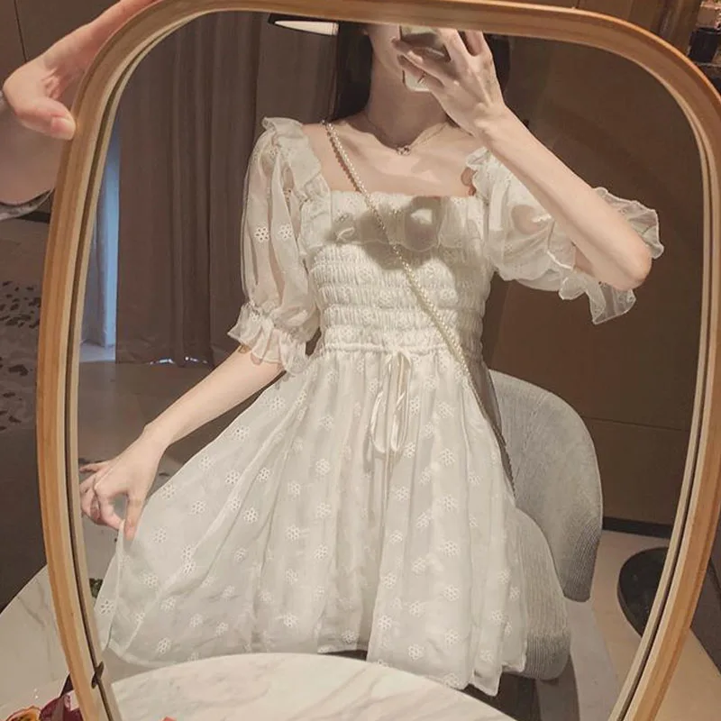2021 French Vintage Summer Dress Korean Style Elegant Lace Chiffon Japan Style Kawaii Dress Women White Puff Sleeve Fairy Dress
2021 French Vintage Summer Dress Korean Style Elegant Lace Chiffon Japan Style Kawaii Dress Women White Puff Sleeve Fairy Dress