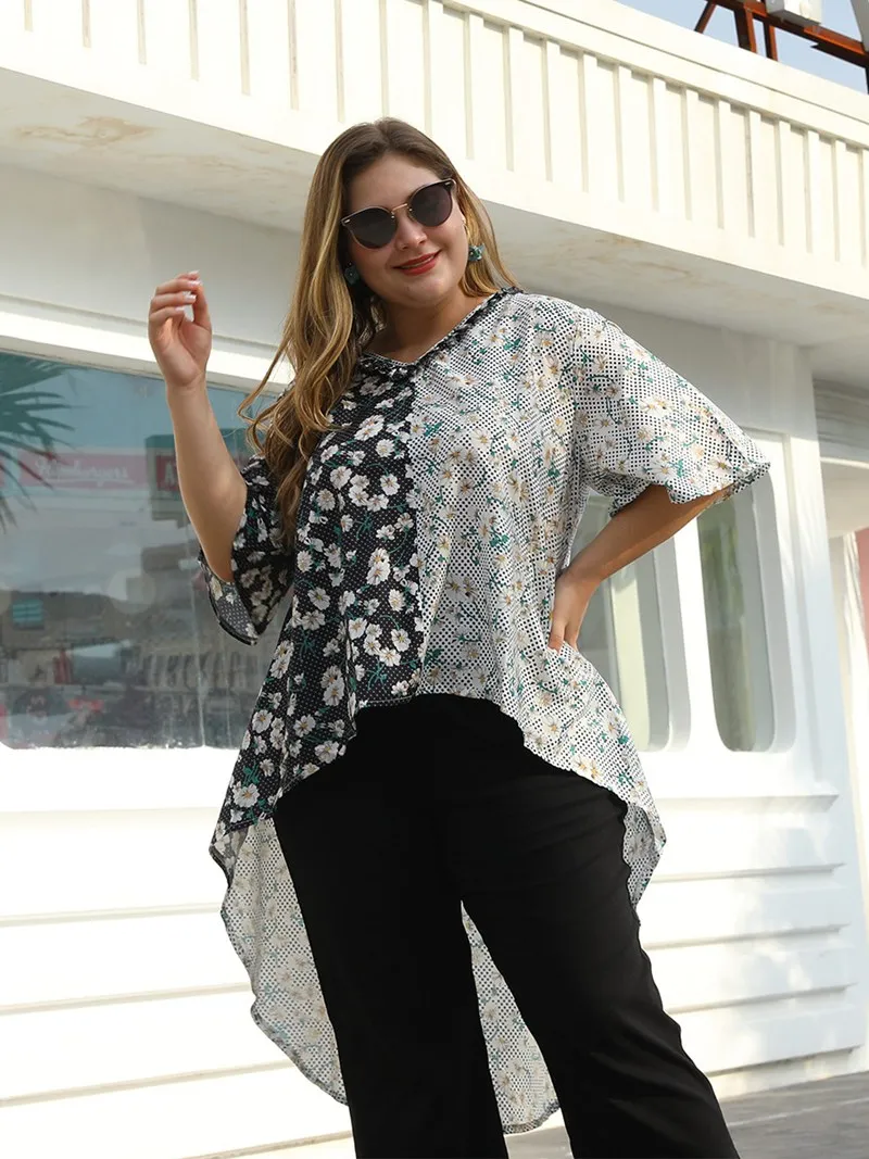summer women flower t-shirt short sleeve patchwork v-neck large size 5XL 6XL 7XL print floral tees oversize loose tops 50 52 54
summer women flower t-shirt short sleeve patchwork v-neck large size 5XL 6XL 7XL print floral tees oversize loose tops 50 52 54