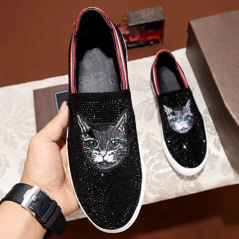 Men Casual Shoes Genuine Leather Shoes Men's Loafers Flat Heel Shiny Crystal Decor Slip On Flats Boat Shoes Moccasins Emboridery
Men Casual Shoes Genuine Leather Shoes Men's Loafers Flat Heel Shiny Crystal Decor Slip On Flats Boat Shoes Moccasins Emboridery
