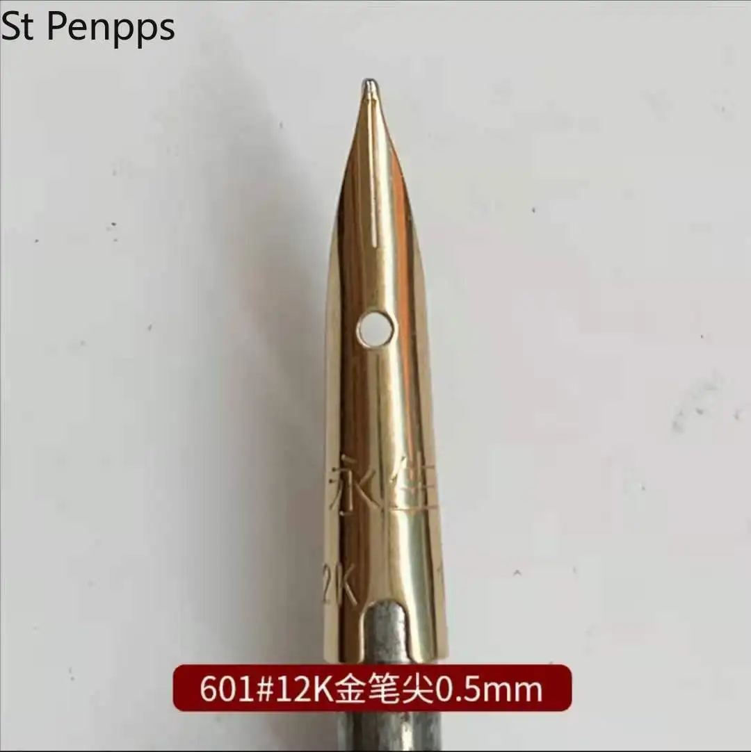 Перьевая ручка St Penpps 601, оригинальная чернильная ручка 12K, с изящным наконечником God, канцелярские принадлежности для бизнеса, офиса, школы, п...
Перьевая ручка St Penpps 601, оригинальная чернильная ручка 12K, с изящным наконечником God, канцелярские принадлежности для бизнеса, офиса, школы, п...