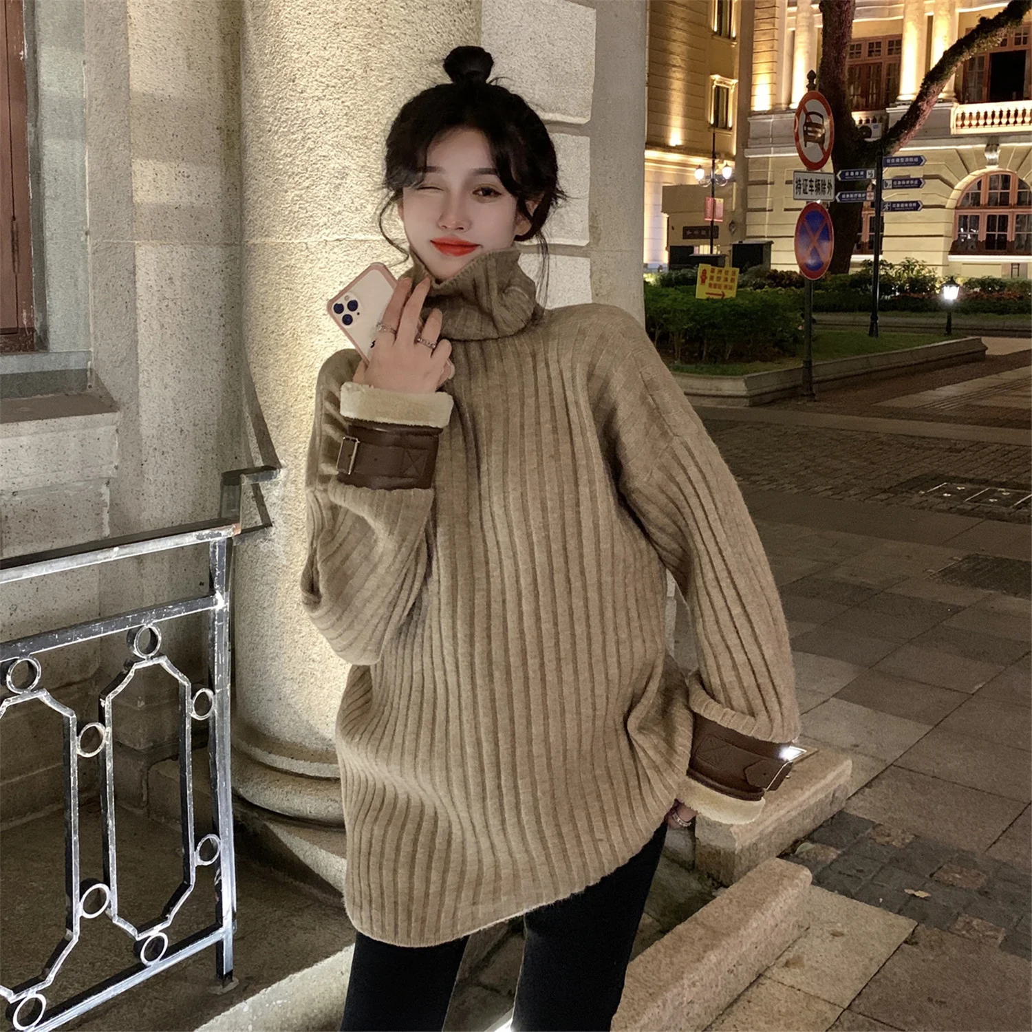 High Neck Sweater Winter 2021 New Design Sense Splicing Lazy Wind Loose Long Sleeve T-shirt X2255
High Neck Sweater Winter 2021 New Design Sense Splicing Lazy Wind Loose Long Sleeve T-shirt X2255