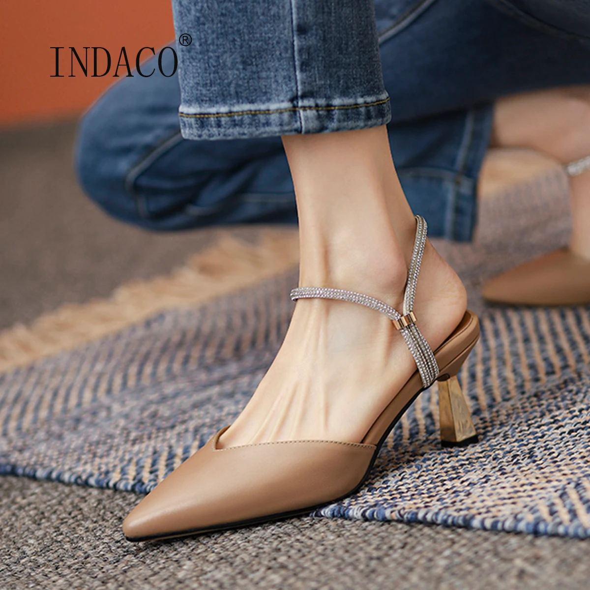2021New Women Summer Sandals Leather Pointed Toe Rhinestone High Heel 6.5CM Off White Apricot Party Shoes Female
2021New Women Summer Sandals Leather Pointed Toe Rhinestone High Heel 6.5CM Off White Apricot Party Shoes Female