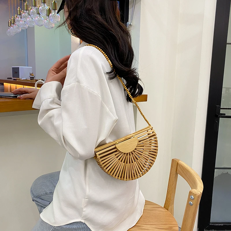 Fashion Exquisite Woven bag Retro Casual Women Totes Shoulder Bags Female Leather Solid Color bamboo Handbag for Women 2021
Fashion Exquisite Woven bag Retro Casual Women Totes Shoulder Bags Female Leather Solid Color bamboo Handbag for Women 2021