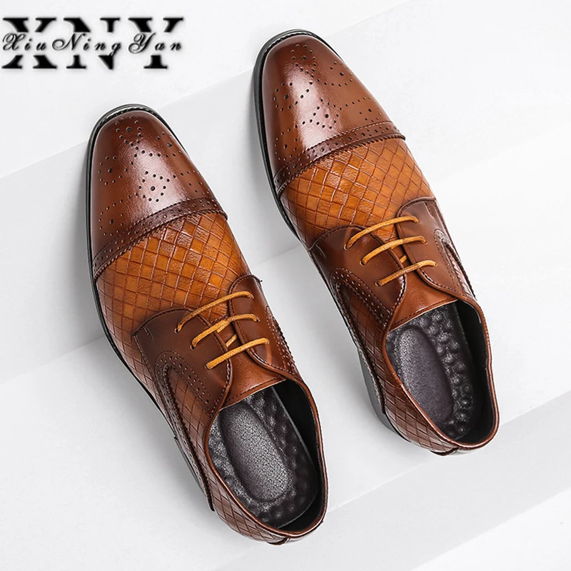 Luxury Italian Oxford Leather Shoes Brogue Fashion Lace Up Pointed Toe Black Man's Derss Wedding Office Shoes Formal Shoes Men 
Luxury Italian Oxford Leather Shoes Brogue Fashion Lace Up Pointed Toe Black Man's Derss Wedding Office Shoes Formal Shoes Men