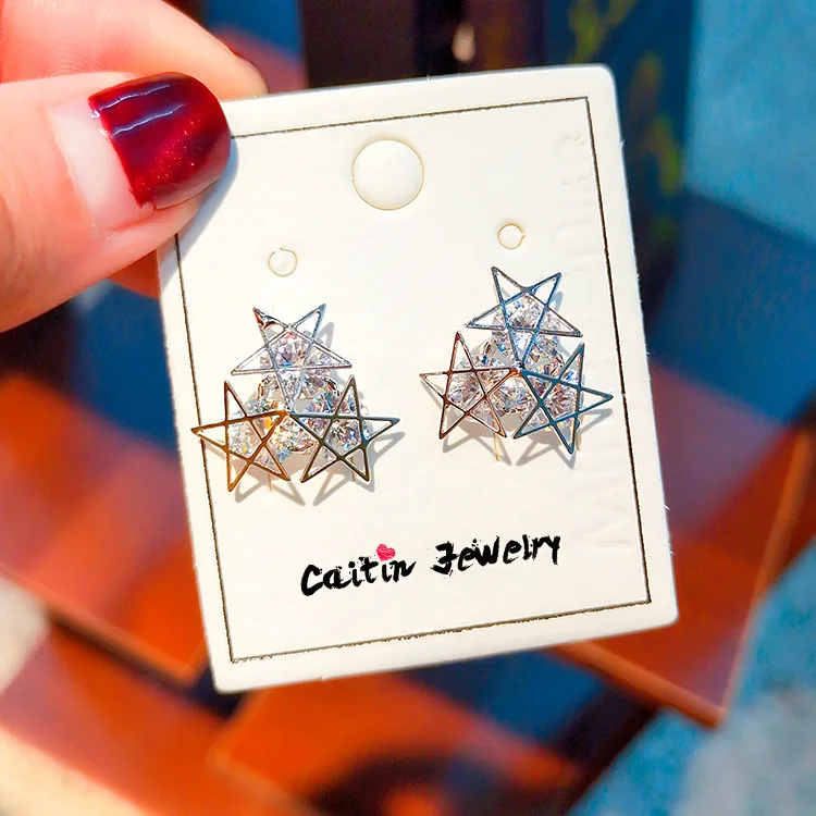 Five-pointed star earrings female zircon temperament ladies micro-inlaid zircon earrings simple temperament fashion earrings 
Five-pointed star earrings female zircon temperament ladies micro-inlaid zircon earrings simple temperament fashion earrings