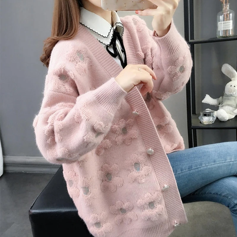 Women Autumn Winter Long Sleeves Knitted Cardigan Sweater Solid Color Single-breasted Coat Flower Pattern Casual Loose Overcoat
Women Autumn Winter Long Sleeves Knitted Cardigan Sweater Solid Color Single-breasted Coat Flower Pattern Casual Loose Overcoat