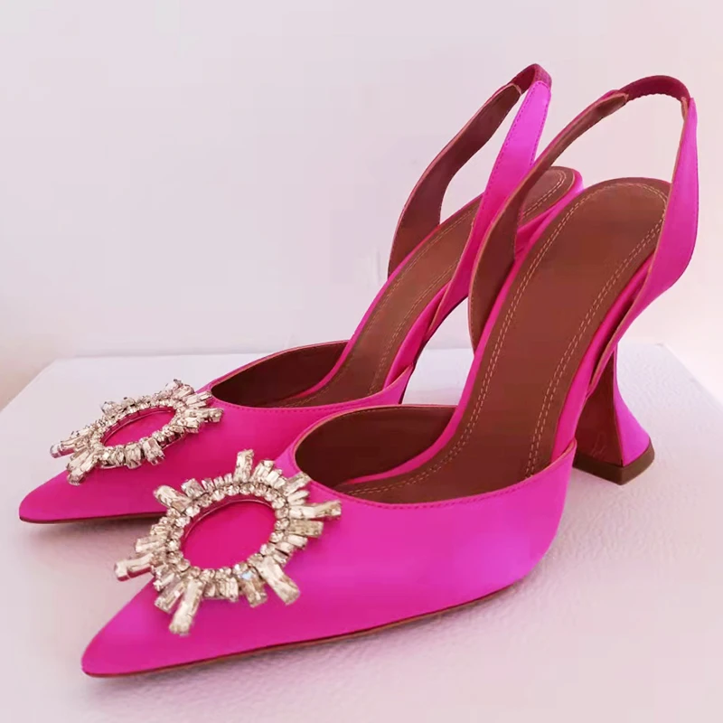 Rhinestone cup high heels shoes 2021 new summer stiletto crystal sun flower pointed toe female sandals pumps wedding shoes
Rhinestone cup high heels shoes 2021 new summer stiletto crystal sun flower pointed toe female sandals pumps wedding shoes