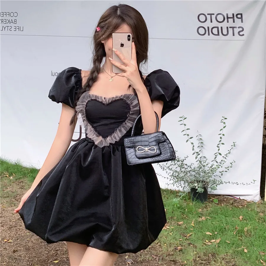 Women Summer Sweet Heart Love Shape Chest Punk Lolita Cute Short Sleeve Black Dresses Soft Sister Girl Vintage Party Vestidos
Women Summer Sweet Heart Love Shape Chest Punk Lolita Cute Short Sleeve Black Dresses Soft Sister Girl Vintage Party Vestidos