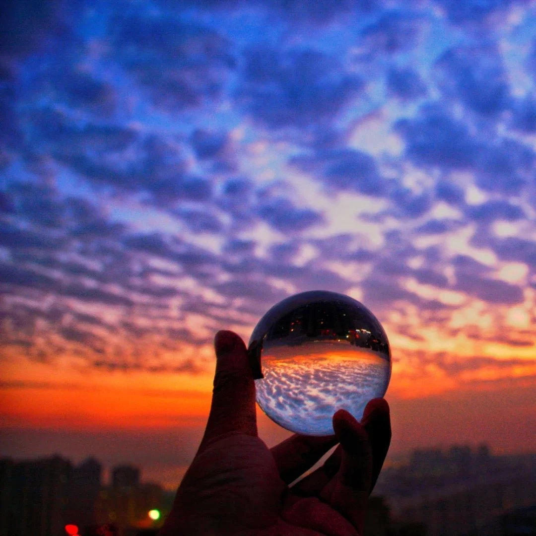 Crystal Ball Large Transparent Photography Glass 260mm Sphere Photo Shooting Props Lens Clear Round Artificial Ball Decor Gift 
Crystal Ball Large Transparent Photography Glass 260mm Sphere Photo Shooting Props Lens Clear Round Artificial Ball Decor Gift