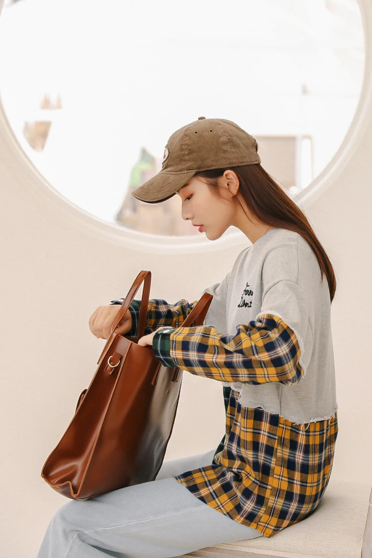 Streetwear Plaid Stitching Women Autumn Sweatshirt Long Sleeve Gray Hoodies Letter Printed Sweatshirts
Streetwear Plaid Stitching Women Autumn Sweatshirt Long Sleeve Gray Hoodies Letter Printed Sweatshirts