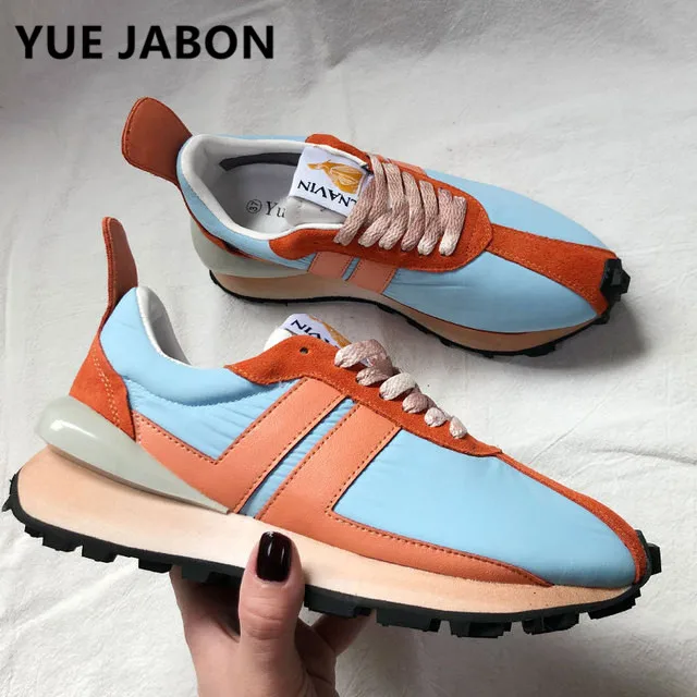 NEW Sneakers Women Spring 2021 Fashion Graffiti Breathable Pointed Toe Leisure Chunky Women Shoes High Platform Tenis Feminino
NEW Sneakers Women Spring 2021 Fashion Graffiti Breathable Pointed Toe Leisure Chunky Women Shoes High Platform Tenis Feminino