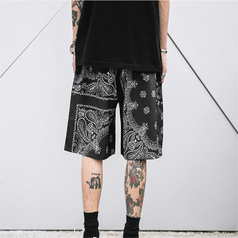 Trendy men's hip-hop shorts, men's casual fashion beach pants, men's retro street clothing drip purchase 
Trendy men's hip-hop shorts, men's casual fashion beach pants, men's retro street clothing drip purchase