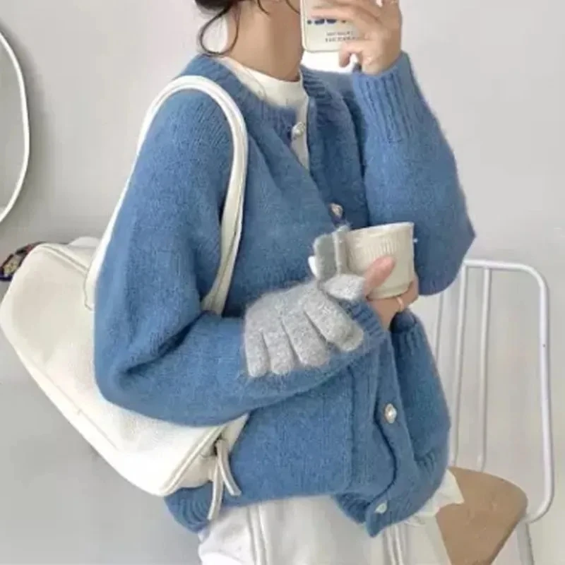 Винтажный мягкий теплый свободный Женский вязаный кардиган с круглым вырезом, элегантный однобортный женский свитер с длинным рукавом, топ...
Винтажный мягкий теплый свободный Женский вязаный кардиган с круглым вырезом, элегантный однобортный женский свитер с длинным рукавом, топ...