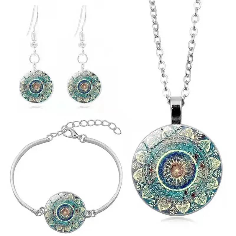Fashion Personality Gemstone Necklace Bohemian Retro Ethnic Mandala Necklace Bracelet Earring Set Fashion Trend New Gift
Fashion Personality Gemstone Necklace Bohemian Retro Ethnic Mandala Necklace Bracelet Earring Set Fashion Trend New Gift