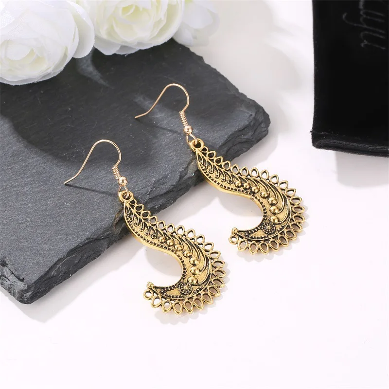 National style exaggerated hollow hook earrings Harajuku style retro carved earrings elegant women's earrings 
National style exaggerated hollow hook earrings Harajuku style retro carved earrings elegant women's earrings