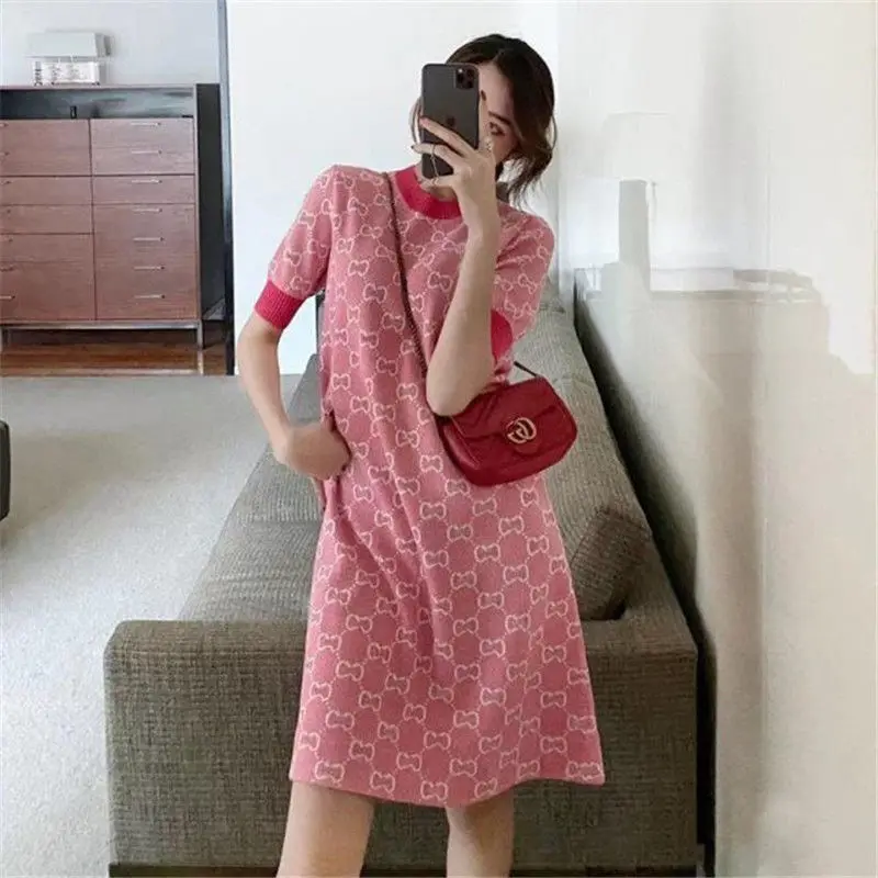 2021 summer new blue knitting jacquard light luxury Dress Lady temperament women fashion casual skirt
2021 summer new blue knitting jacquard light luxury Dress Lady temperament women fashion casual skirt