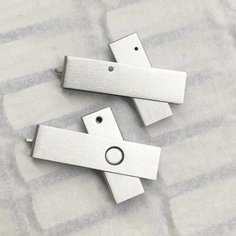 50Pieces wholesale Metal rotate USB Case USB Shell they suitable for Specialized PCBA board It is no memory chip
50Pieces wholesale Metal rotate USB Case USB Shell they suitable for Specialized PCBA board It is no memory chip