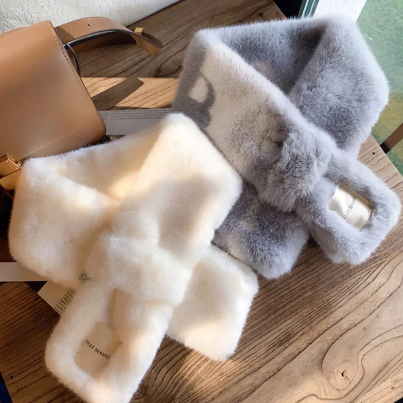 1pc Autumn Winter New Plush Scarf Faux Fur Rex Soft Thick Warm Cloth Label Scarves Solid Color Shawl Imitation Fur Cross Scarf
1pc Autumn Winter New Plush Scarf Faux Fur Rex Soft Thick Warm Cloth Label Scarves Solid Color Shawl Imitation Fur Cross Scarf